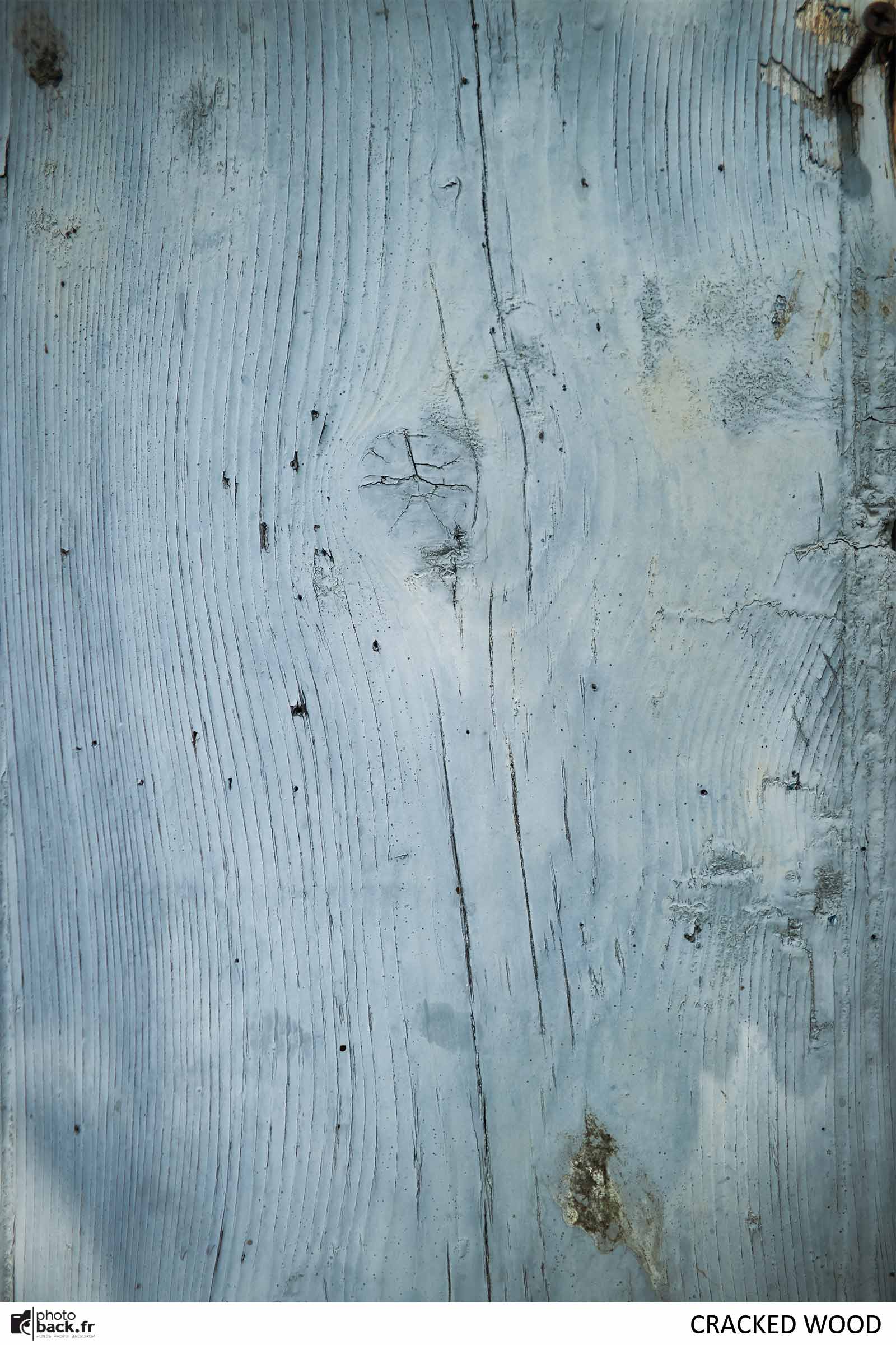 Cracked wood