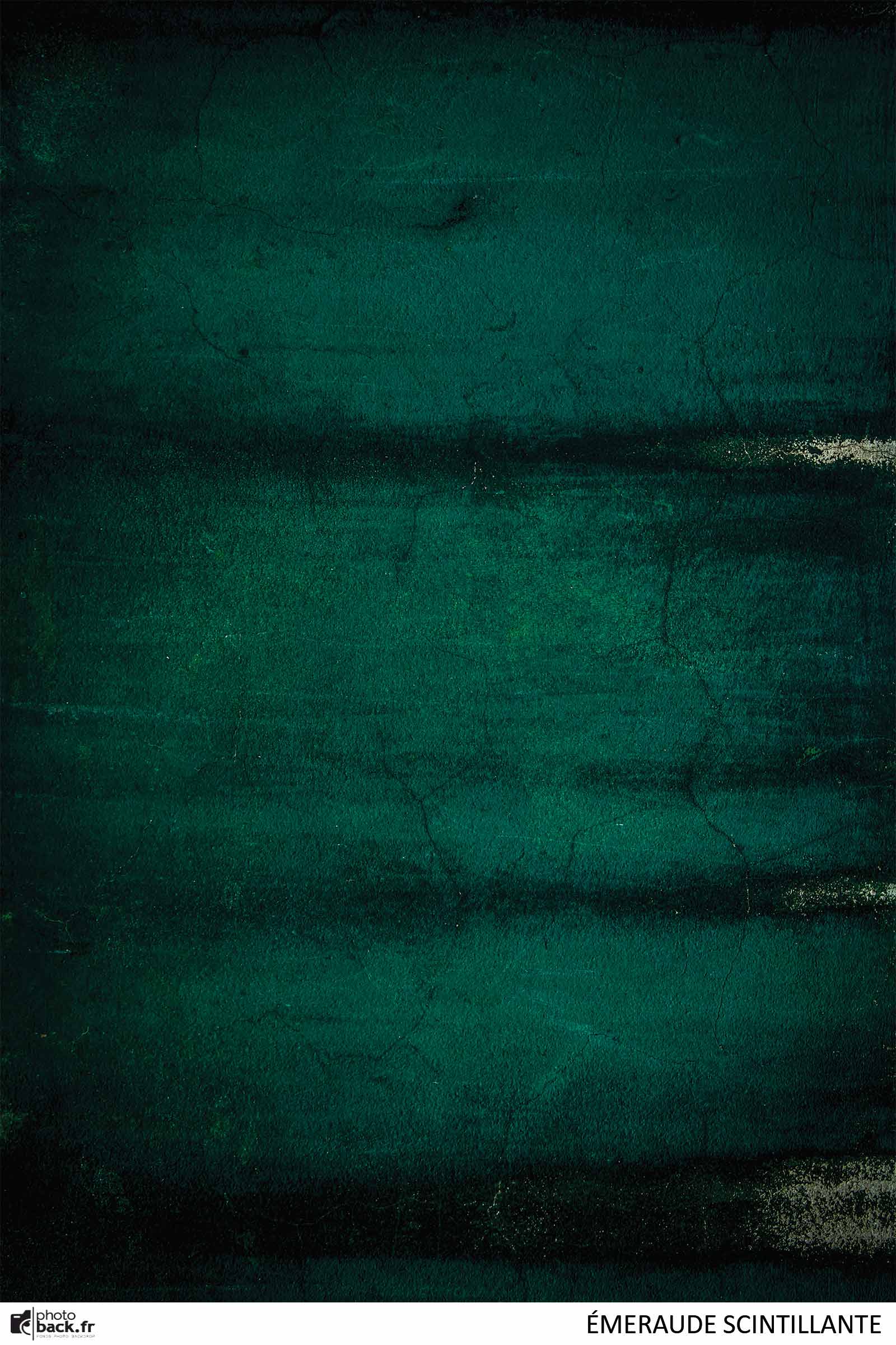 ÉMERAUDE SCINTILLANTE