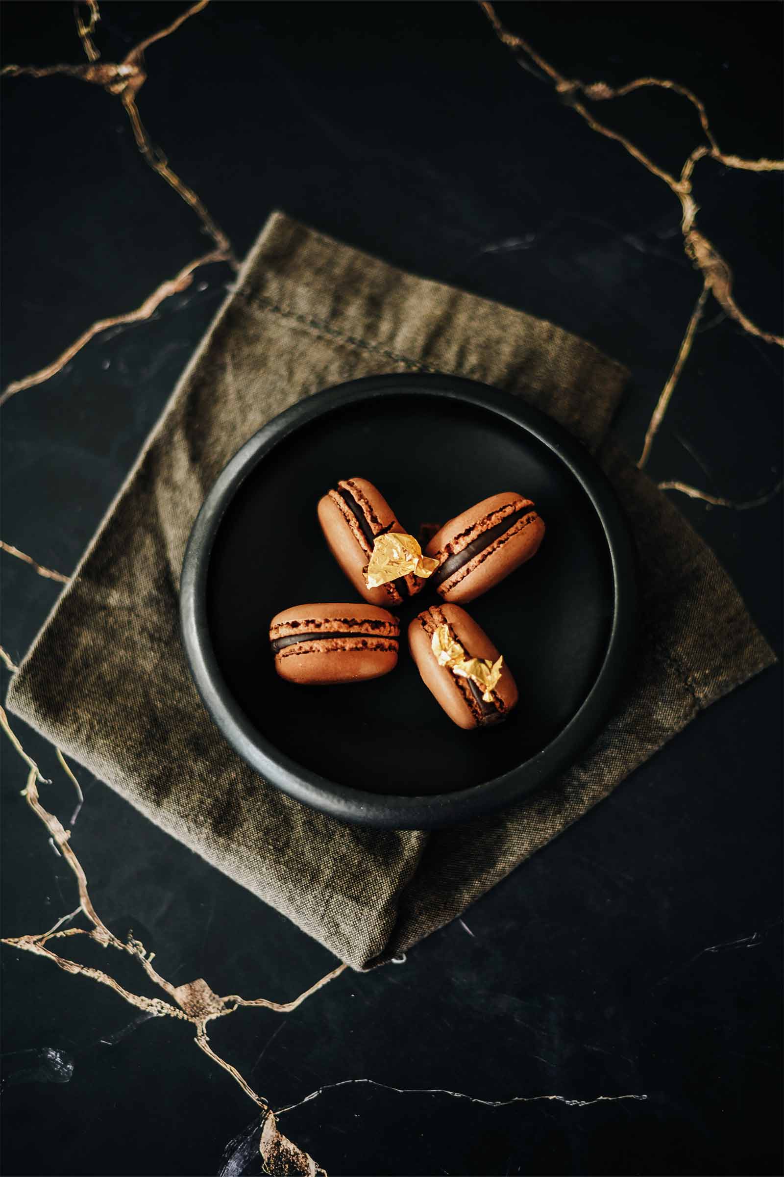 GOLD AND BLACK MARBLE